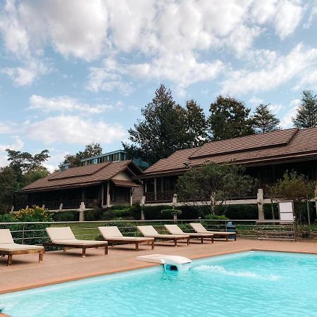 Phubachiang Golf & Resort Pakse Esterno foto