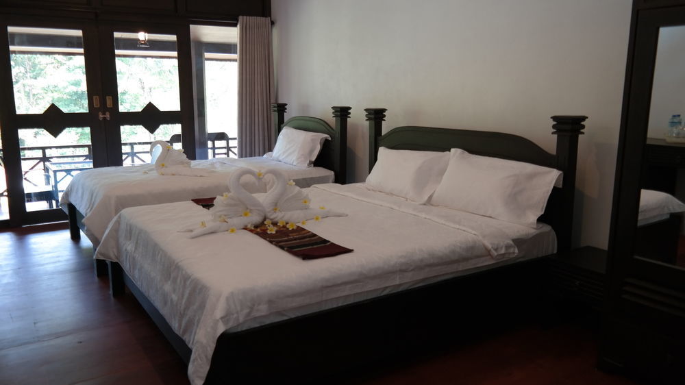 Phubachiang Golf & Resort Pakse Esterno foto