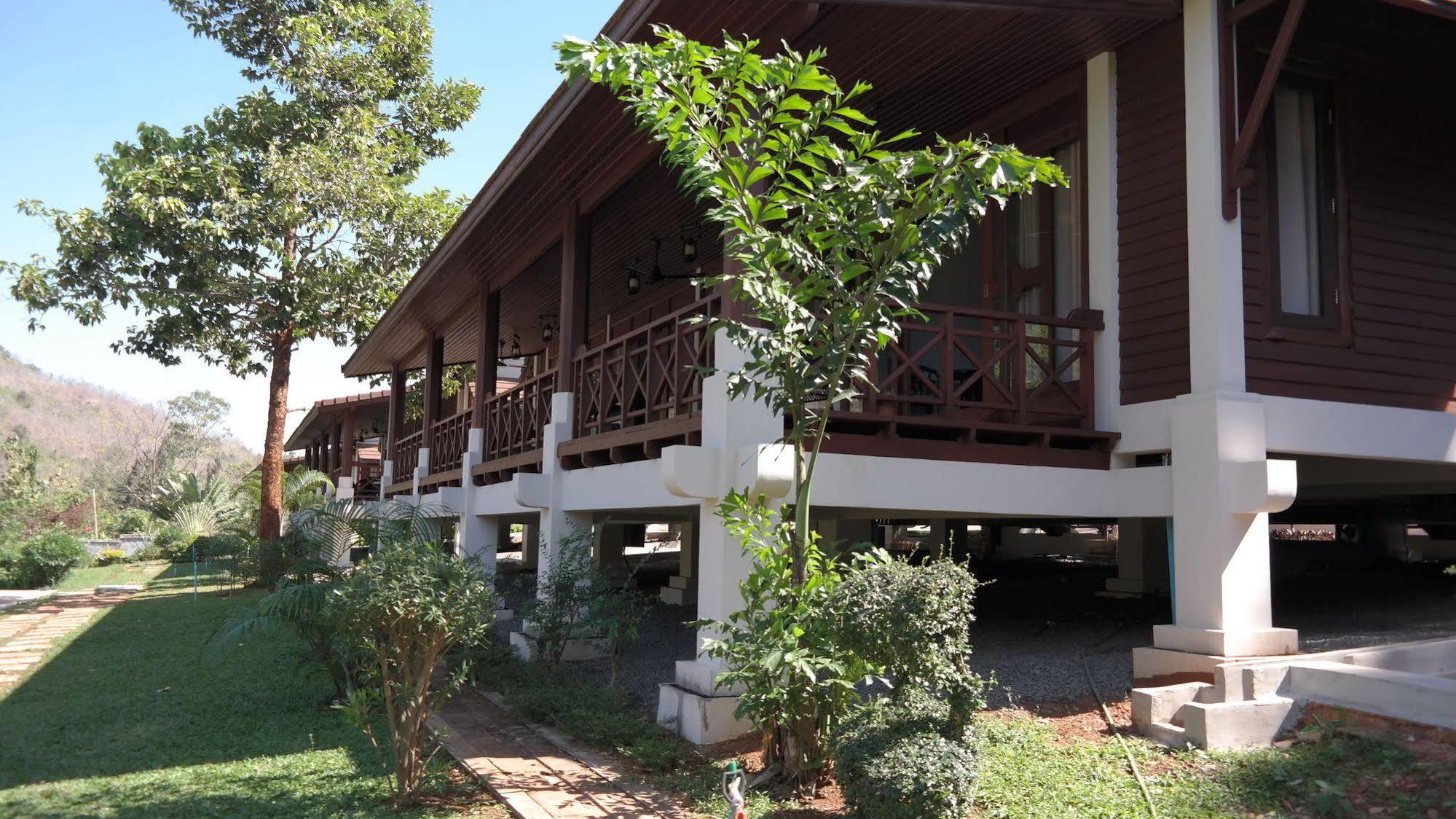 Phubachiang Golf & Resort Pakse Esterno foto